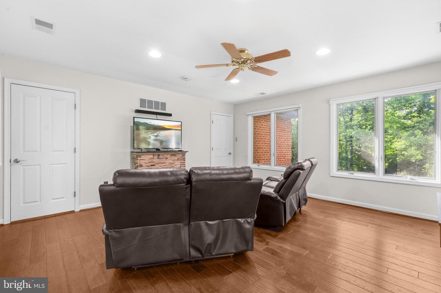 13849 Russell Zepp Drive photo 46