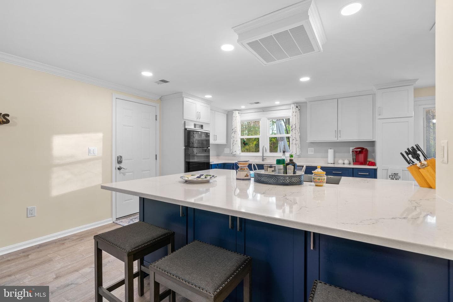 9413 Sunfall Court photo 15