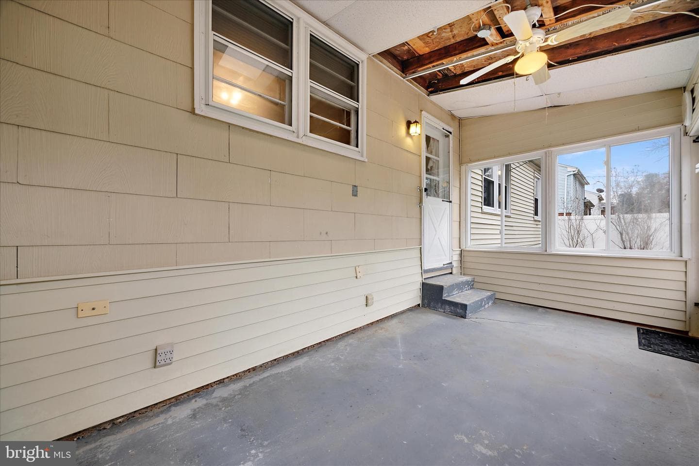 3630 Saint Johns Lane photo 37
