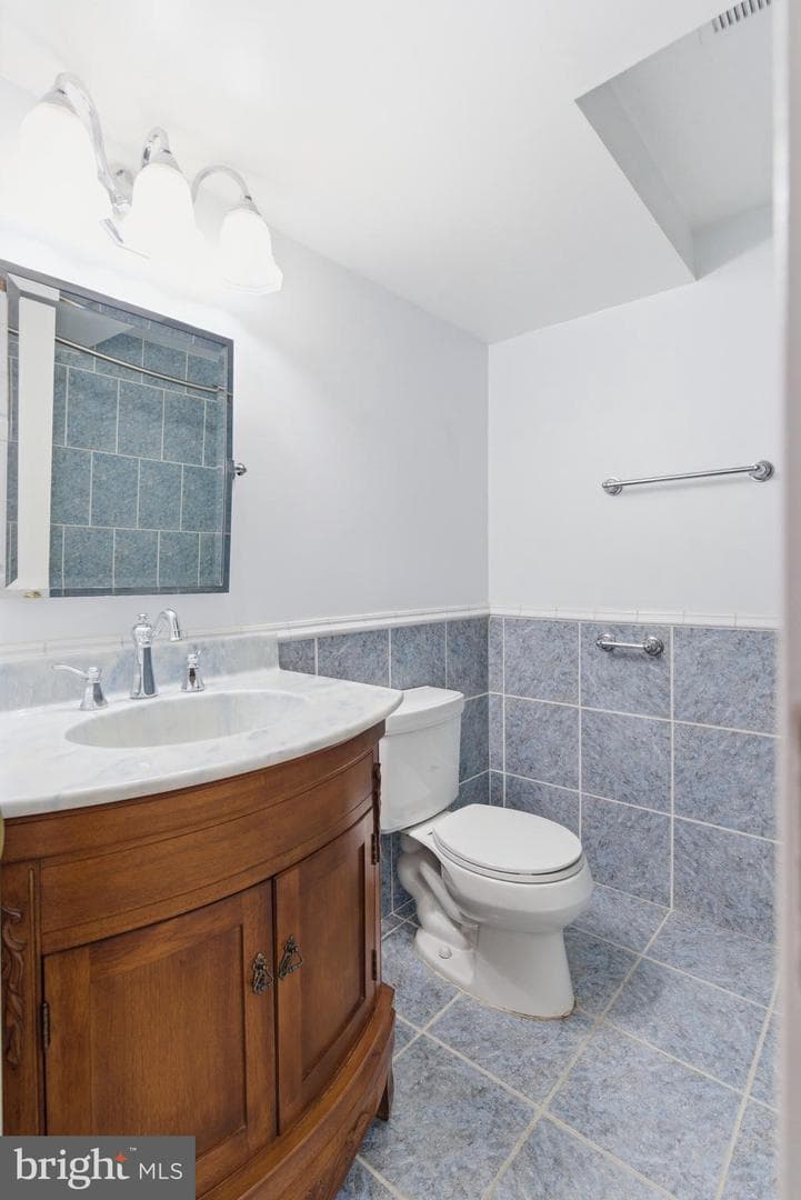 8828 Birchwood Way photo 25