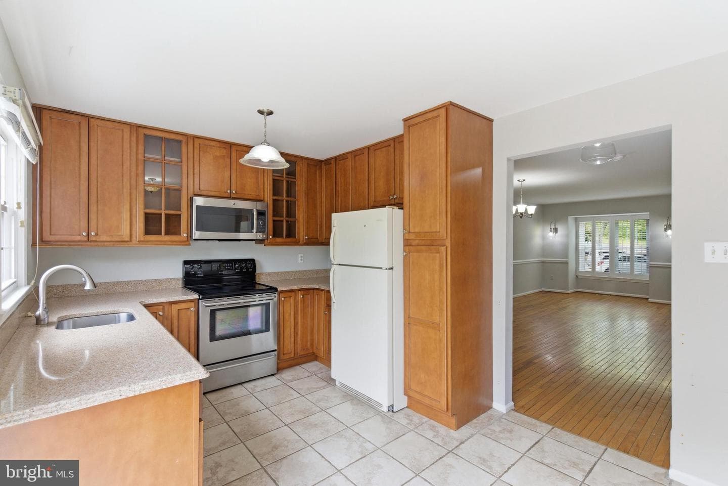 8828 Birchwood Way photo 6