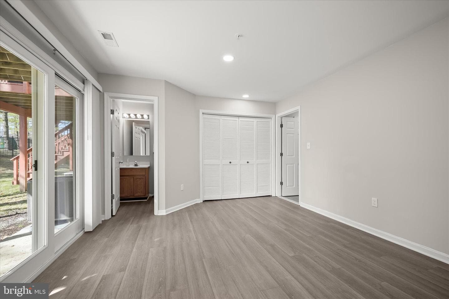 8811 Goose Landing Circle photo 31
