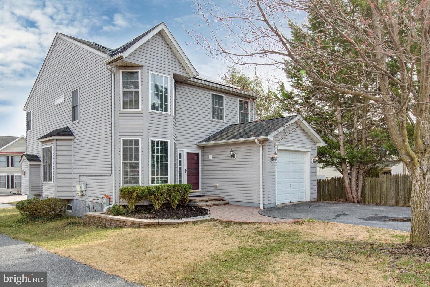 6447 Loudon Avenue photo 3