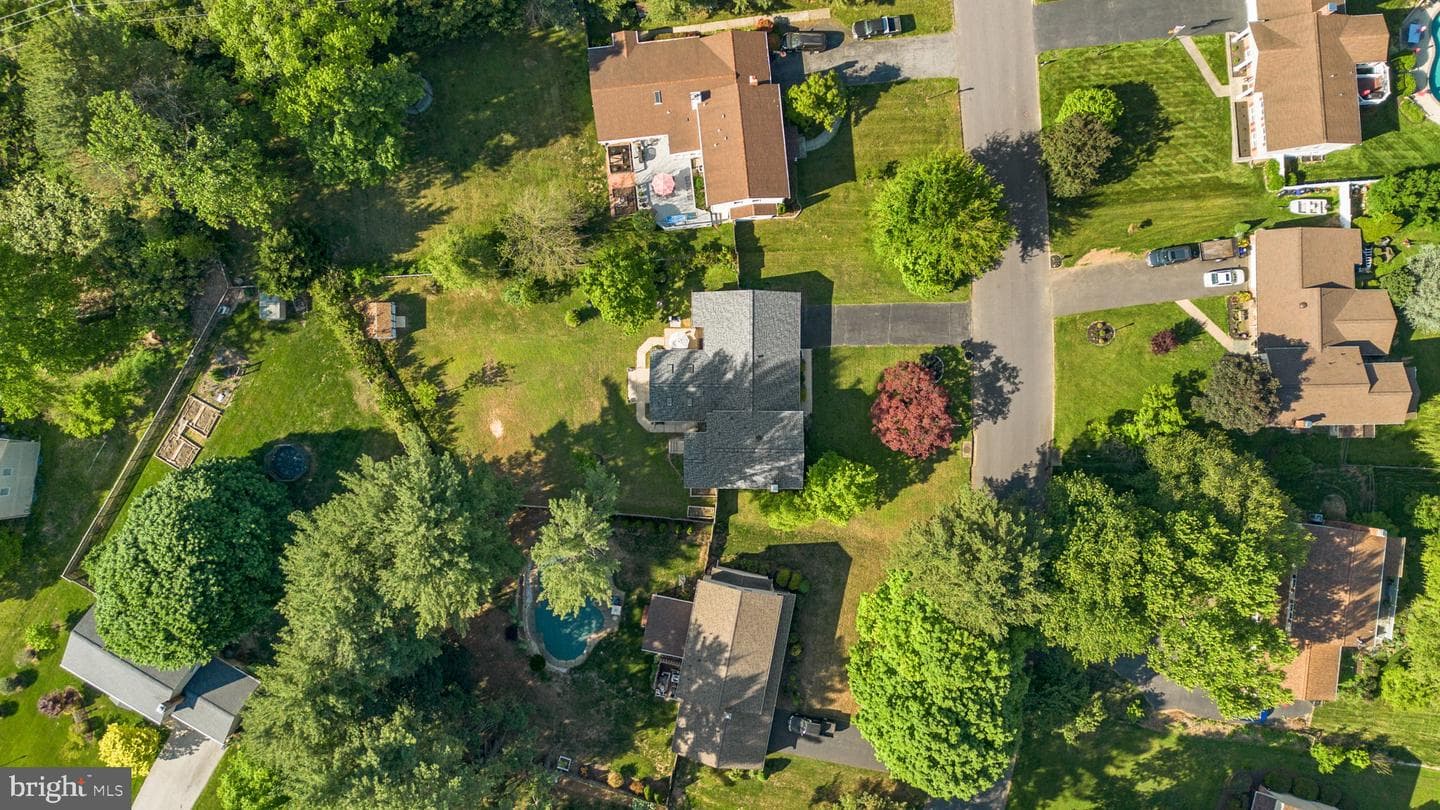 10022 Waterford Drive photo 56