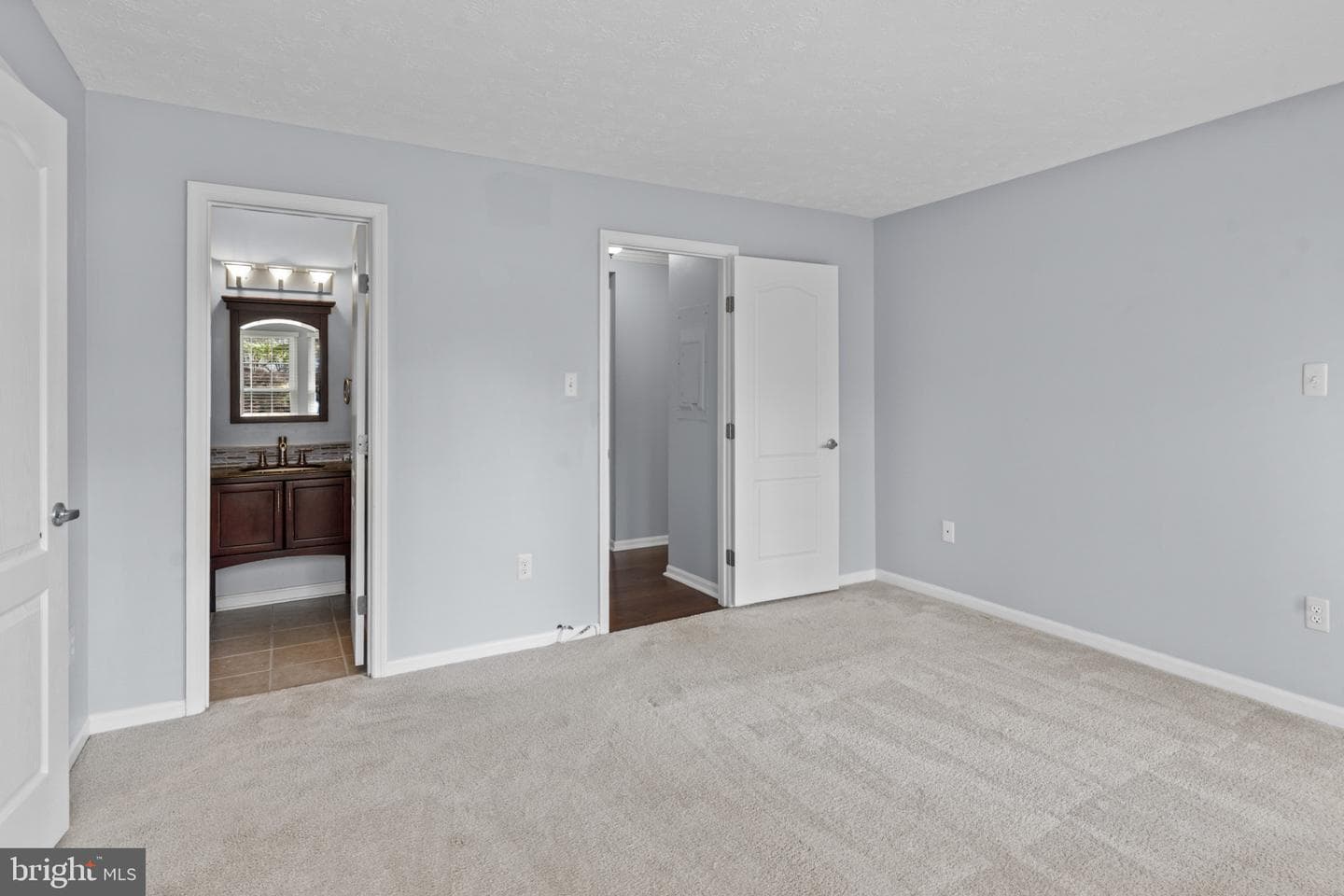 4704 Dorsey Hall Drive #203 photo 12