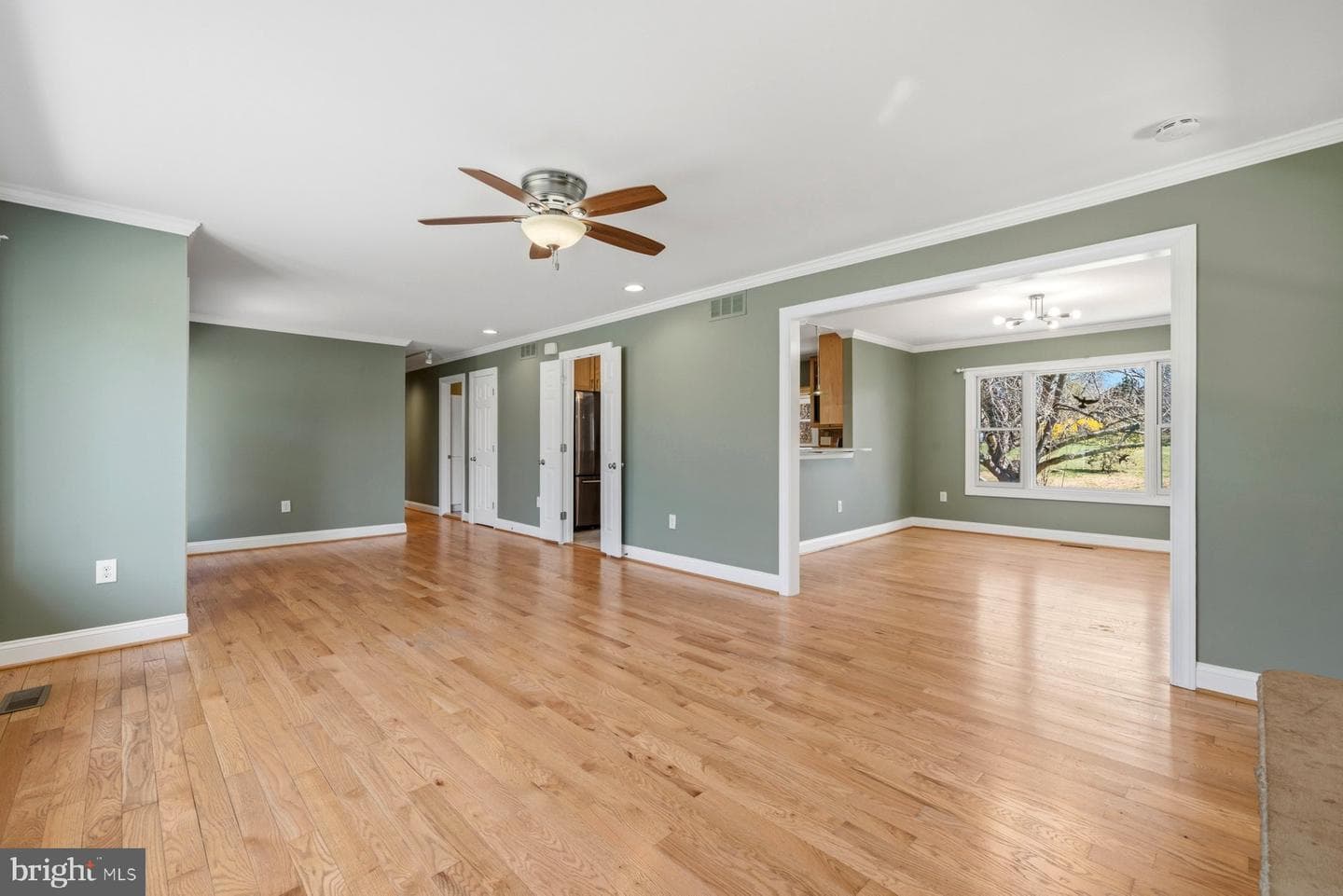 8966 Chapel Avenue photo 8
