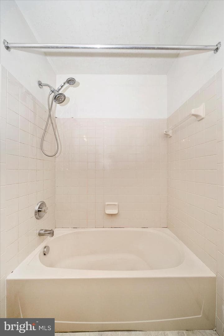 7704 English Oak Circle #10 photo 29