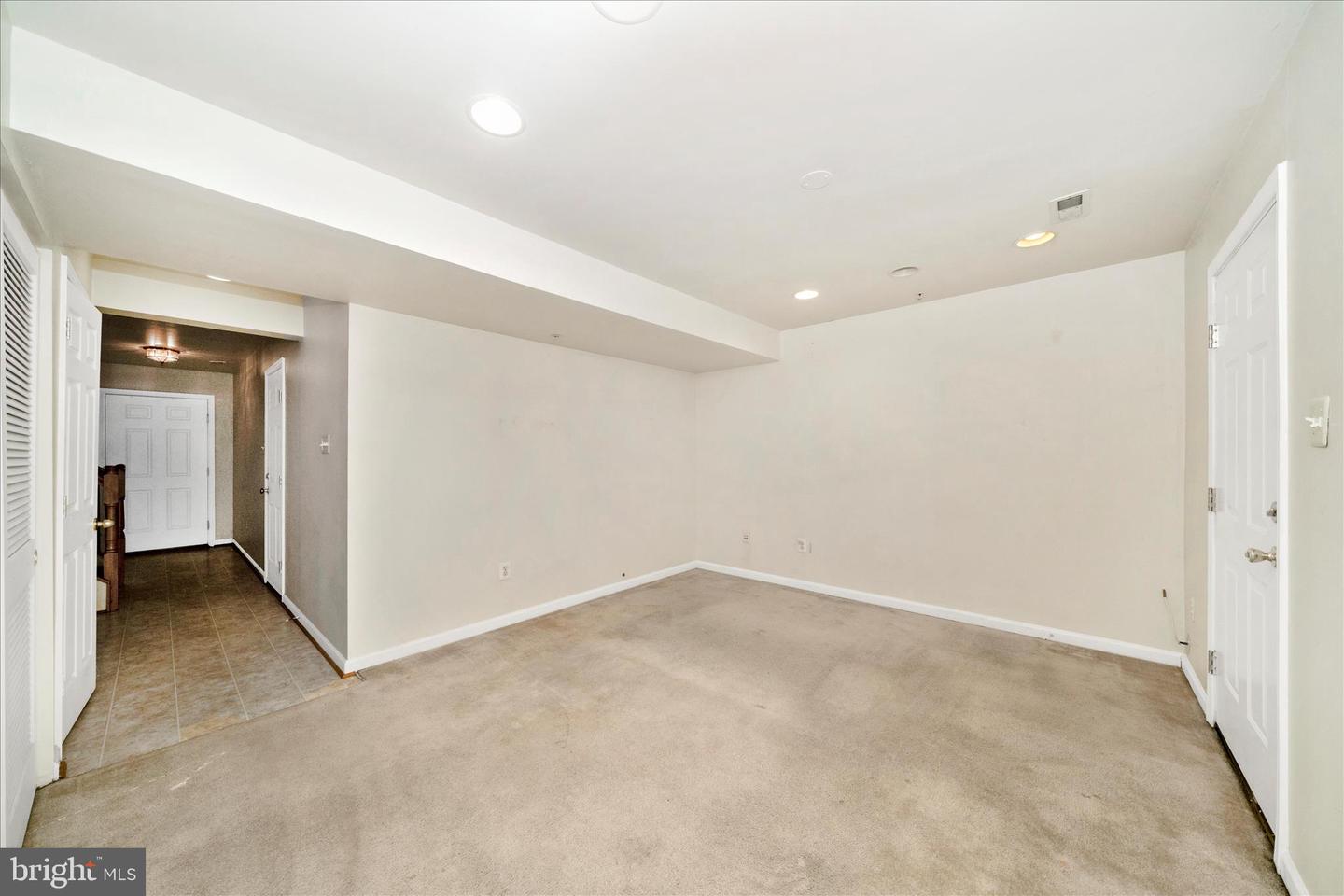 7704 English Oak Circle #10 photo 4