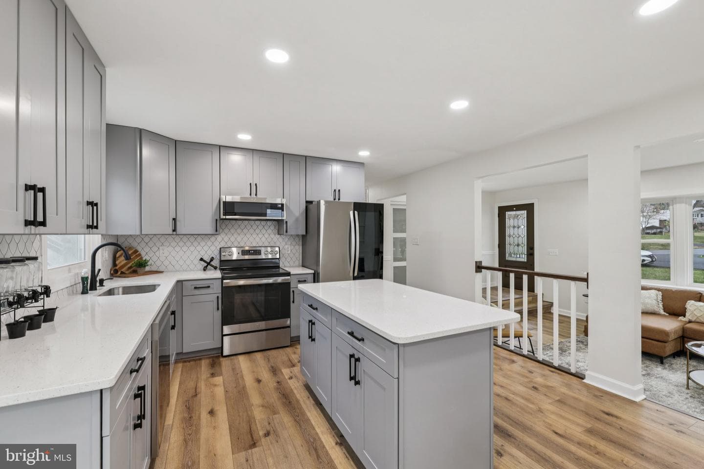 9301 Millbrook Road photo 13