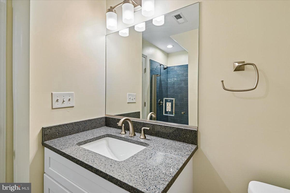 5097 Columbia Road #16 18 photo 40