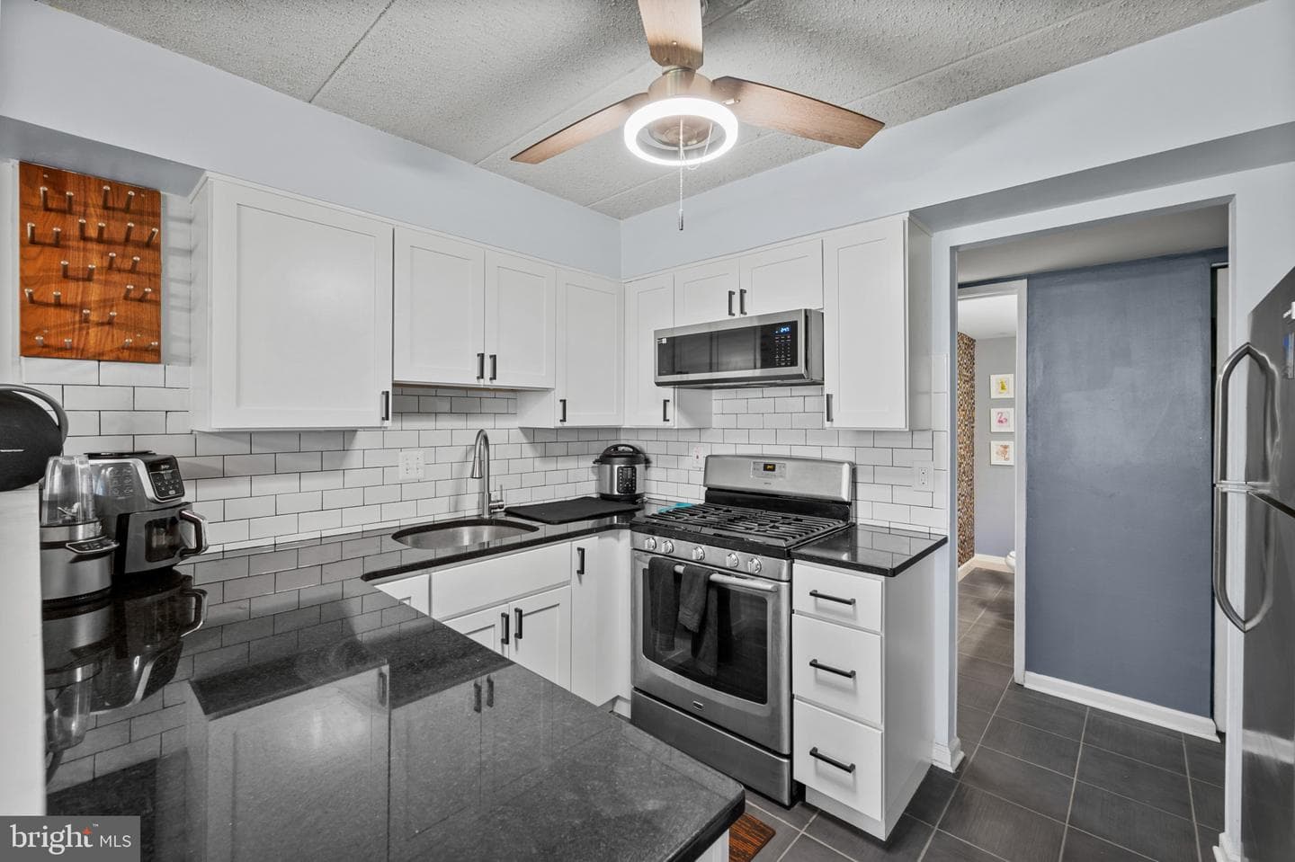 5659 Harpers Farm Road #a photo 10