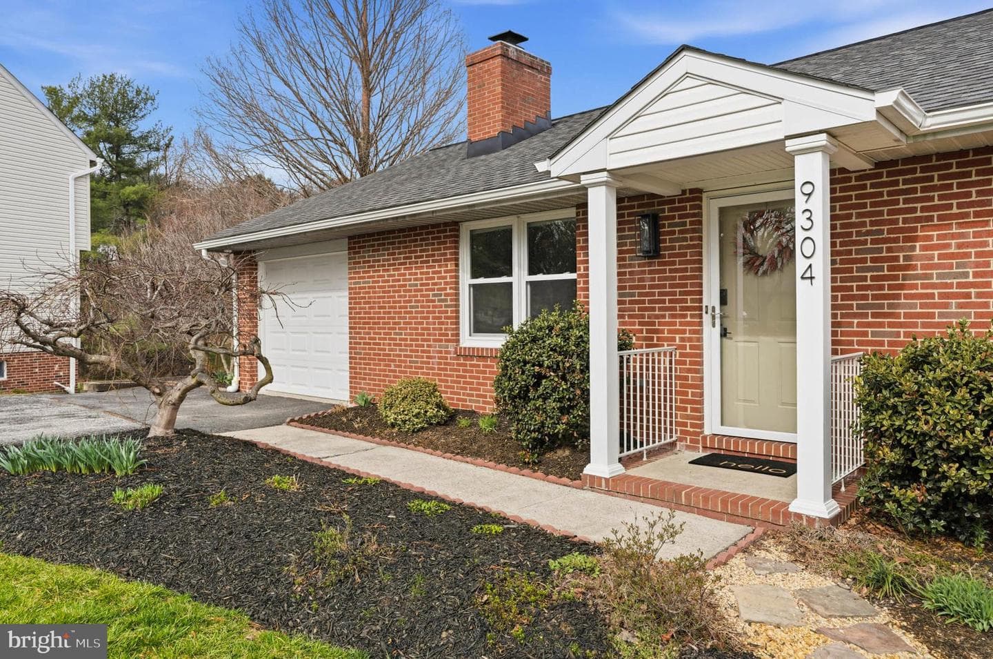 9304 Knoll Stone Court photo 3