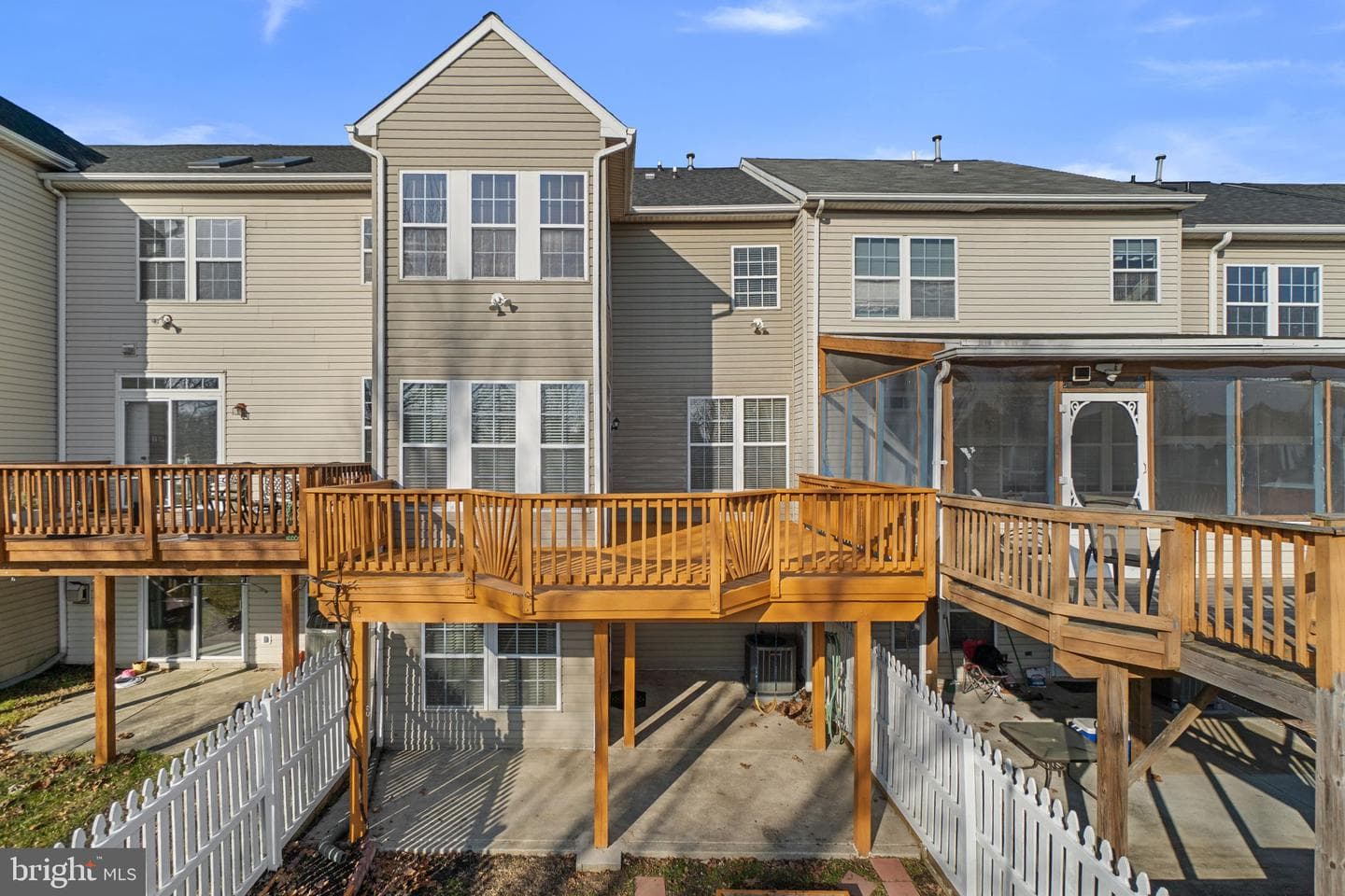 8746 Stonehouse Drive photo 27