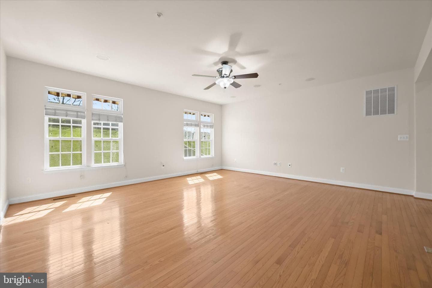5818 Claremont Drive photo 19