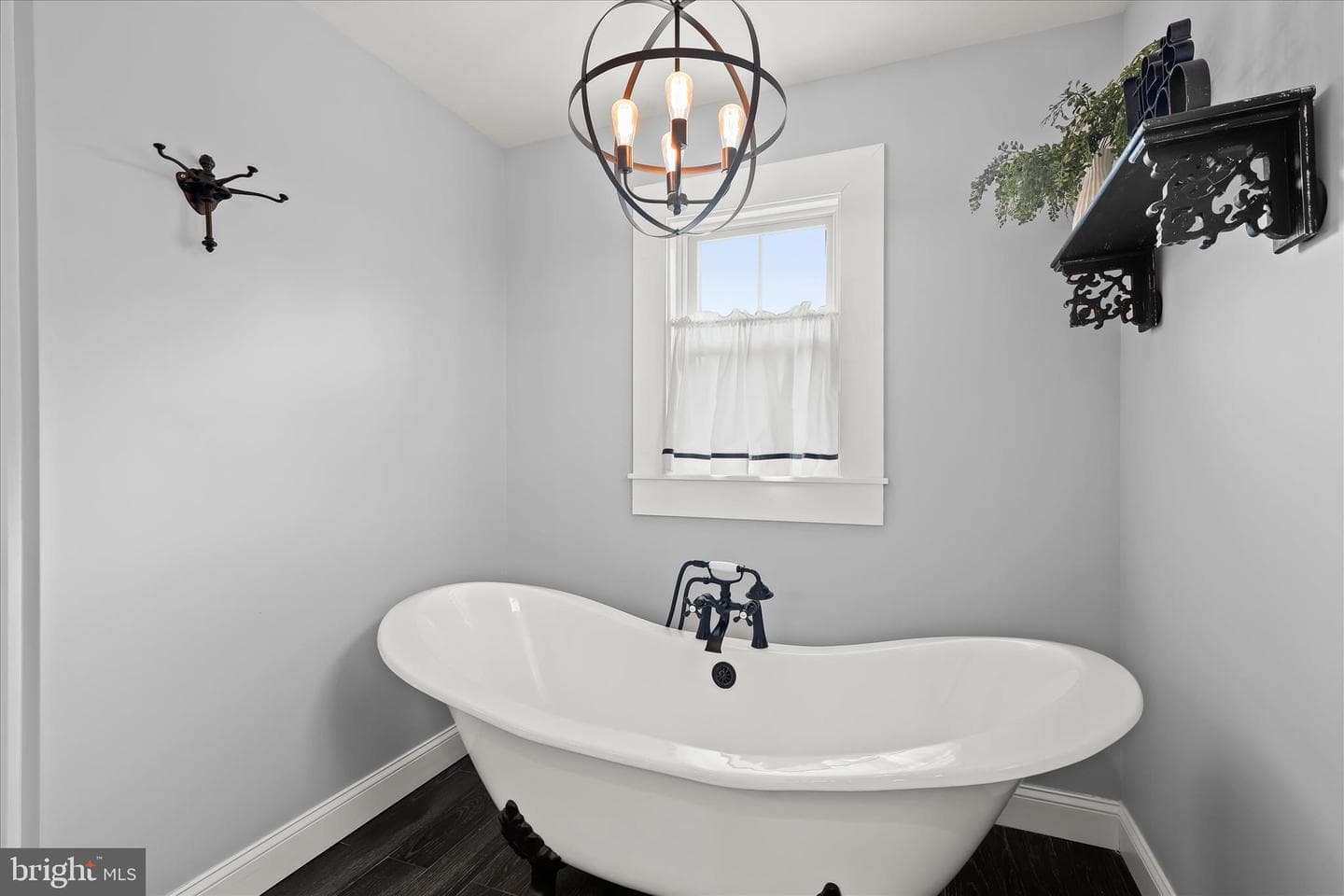 16645 Frederick Road photo 29