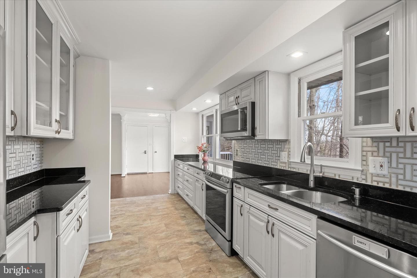 9035 Overhill Drive photo 4