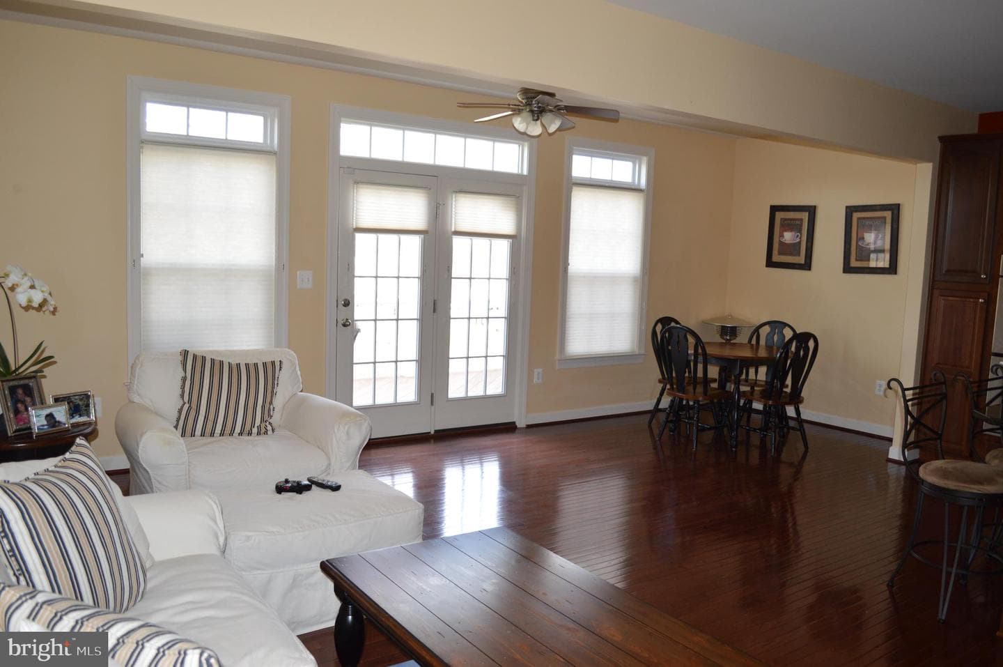 2070 Crescent Moon Court photo 8