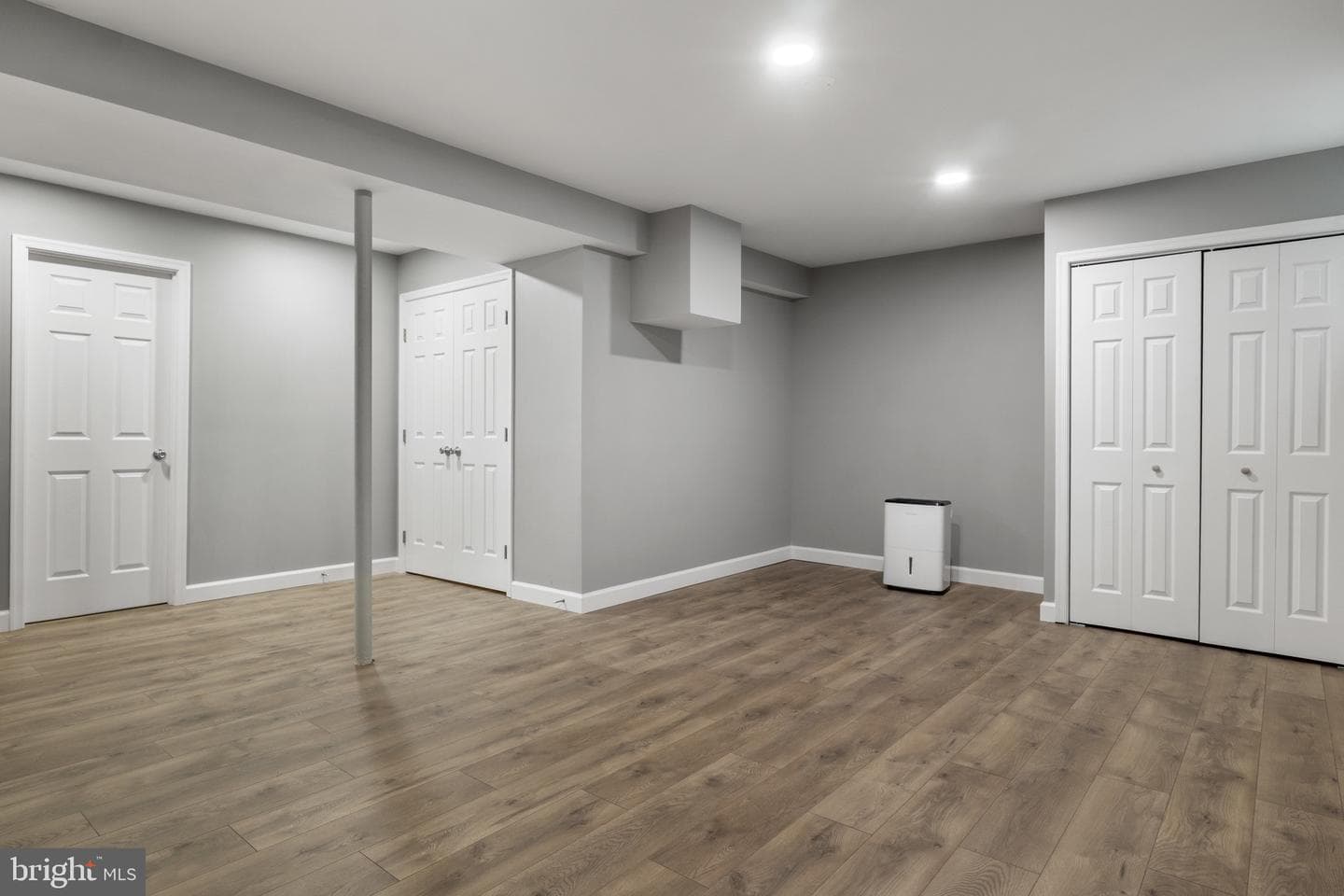 1390 W Route 97 photo 38