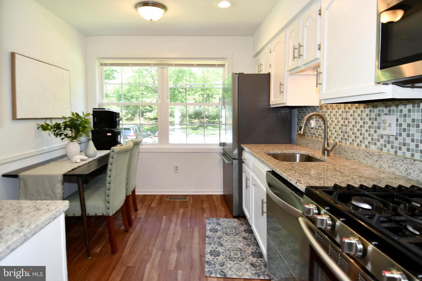 5768 Yellowrose Court