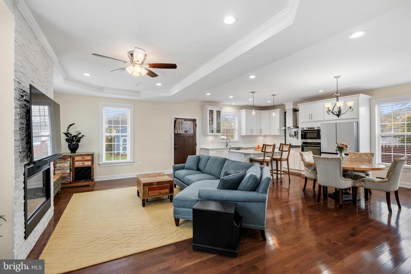 9316 All Saints Road photo 5