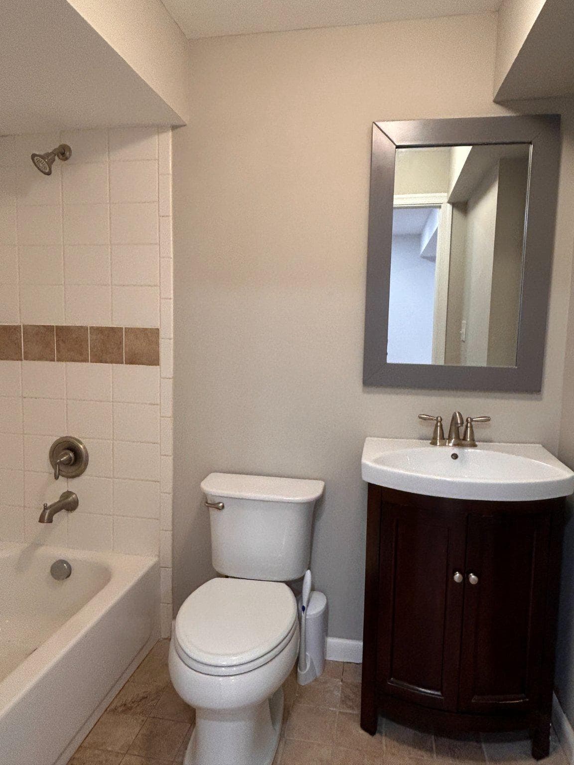 5467 Bluecoat Lane photo 12