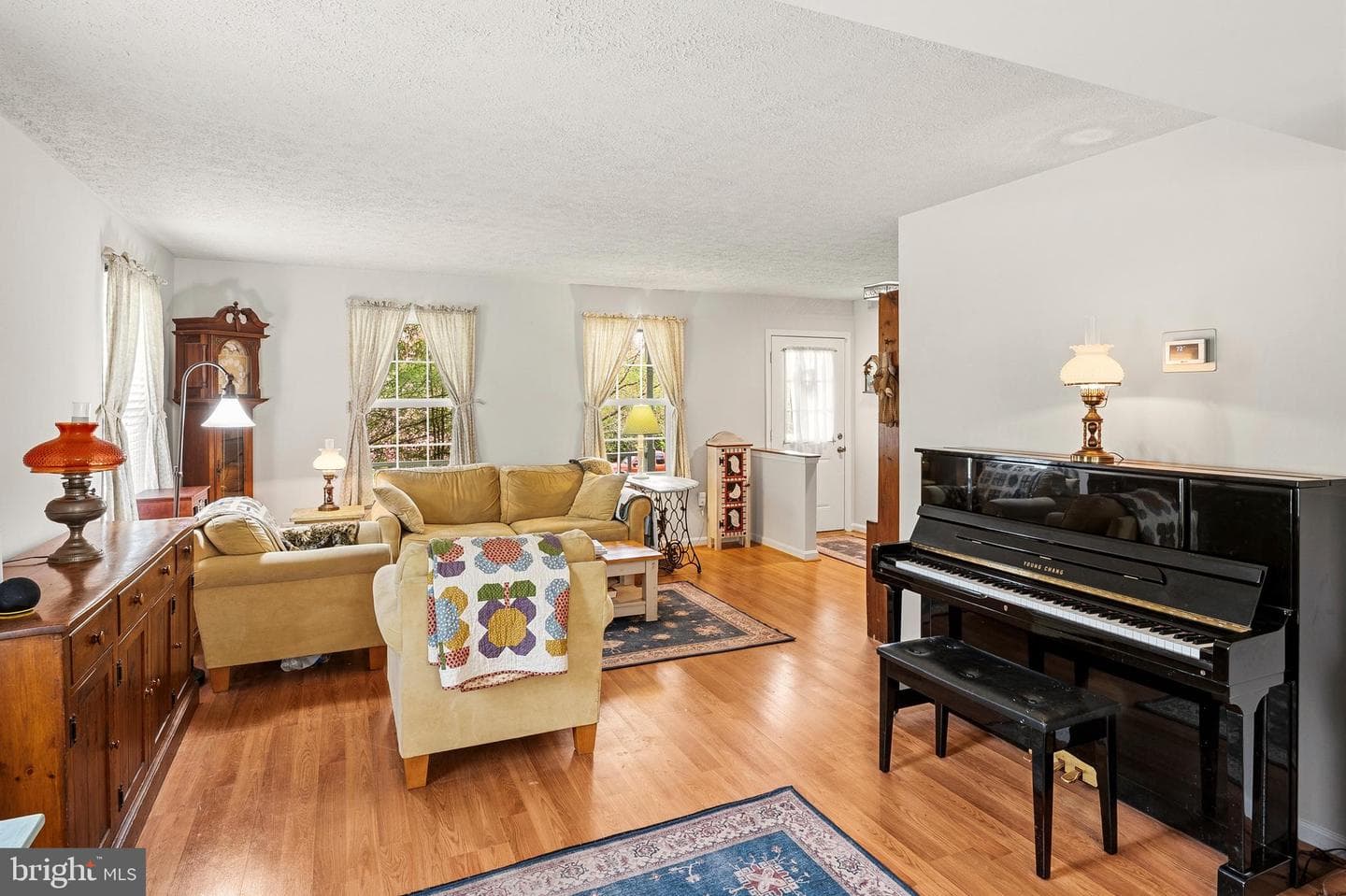 6415 Michael Elizabeth Way photo 6