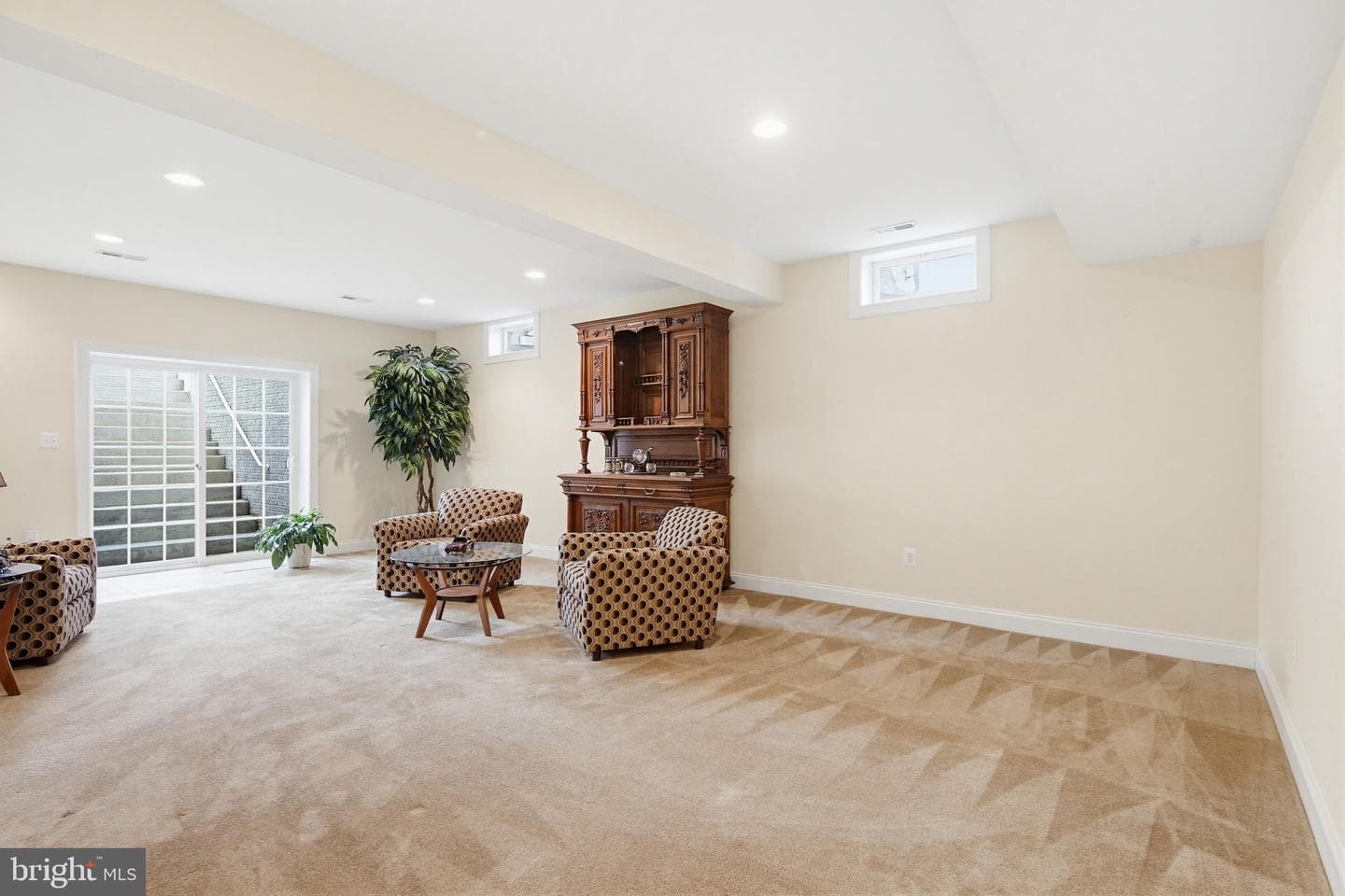 8951 Chapel Avenue photo 28