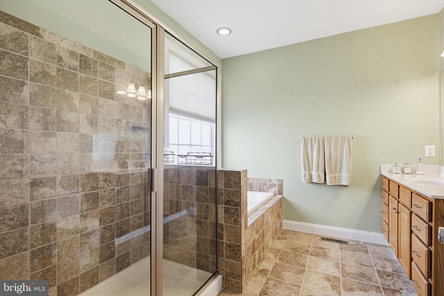 8951 Chapel Avenue photo 6