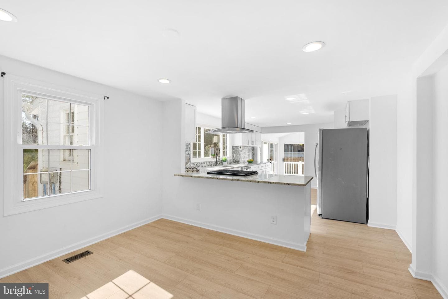 5637 High Tor Hill photo 11