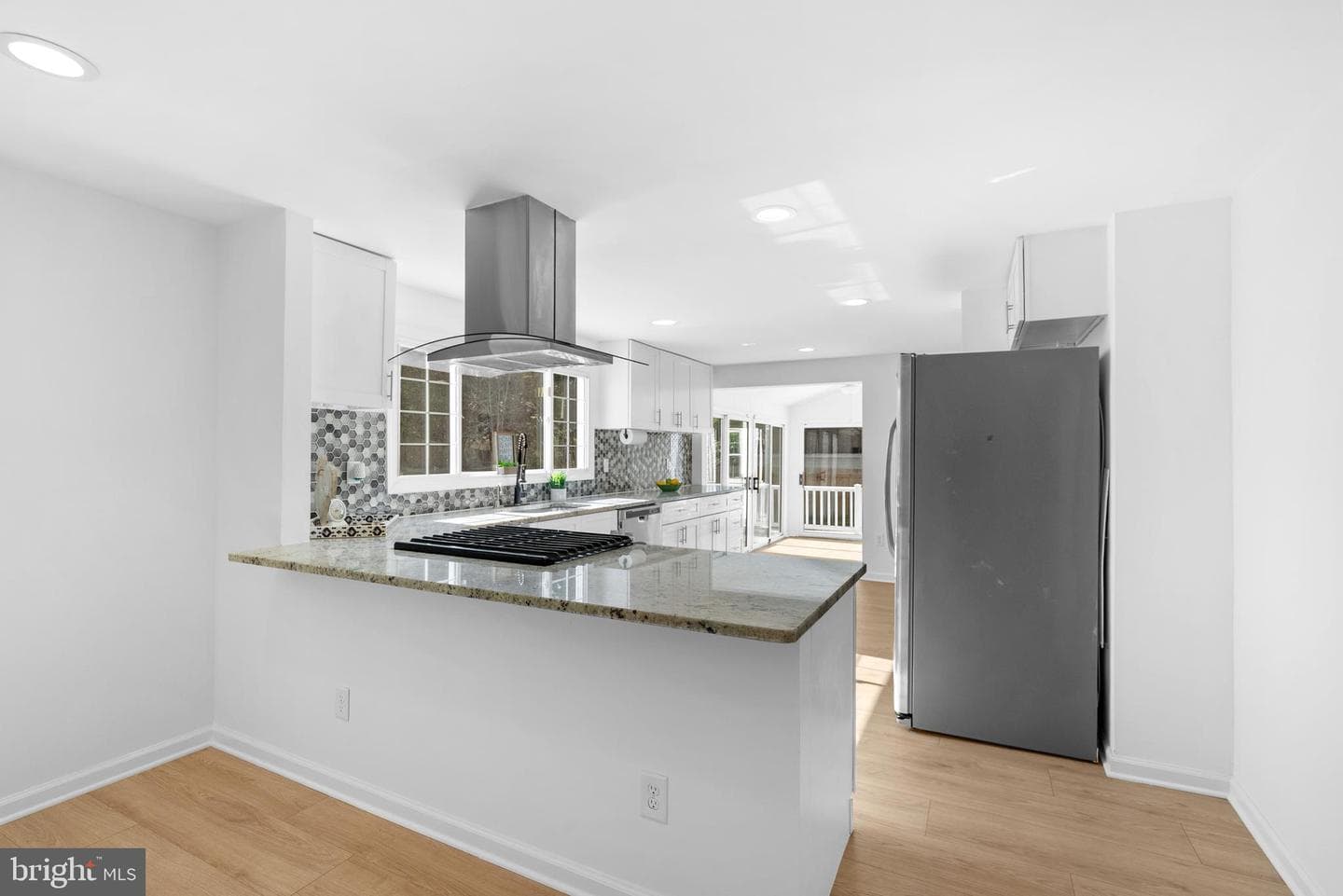 5637 High Tor Hill photo 6