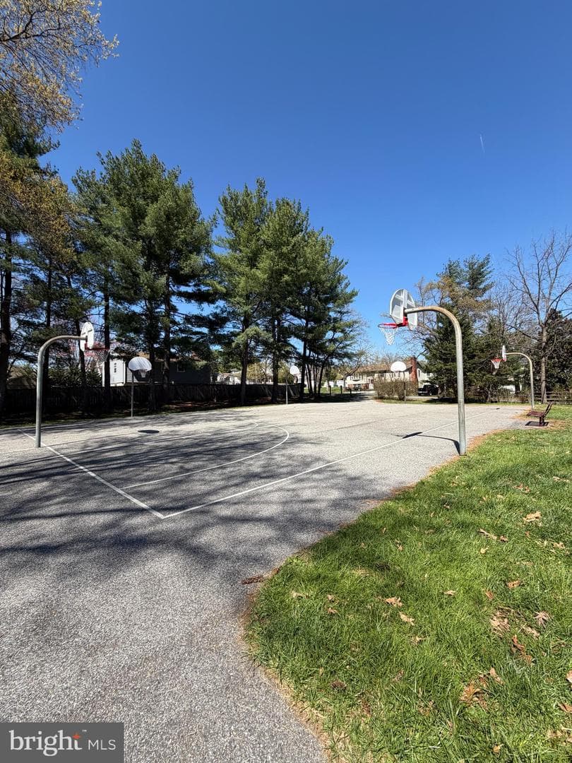 6421 Harthorn Avenue photo 44