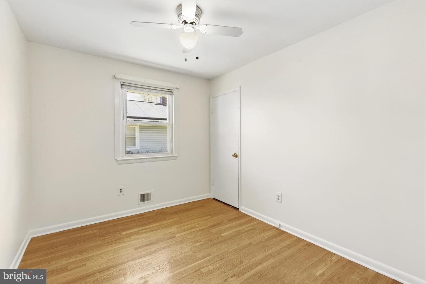 9827 Robinson Boulevard photo 11