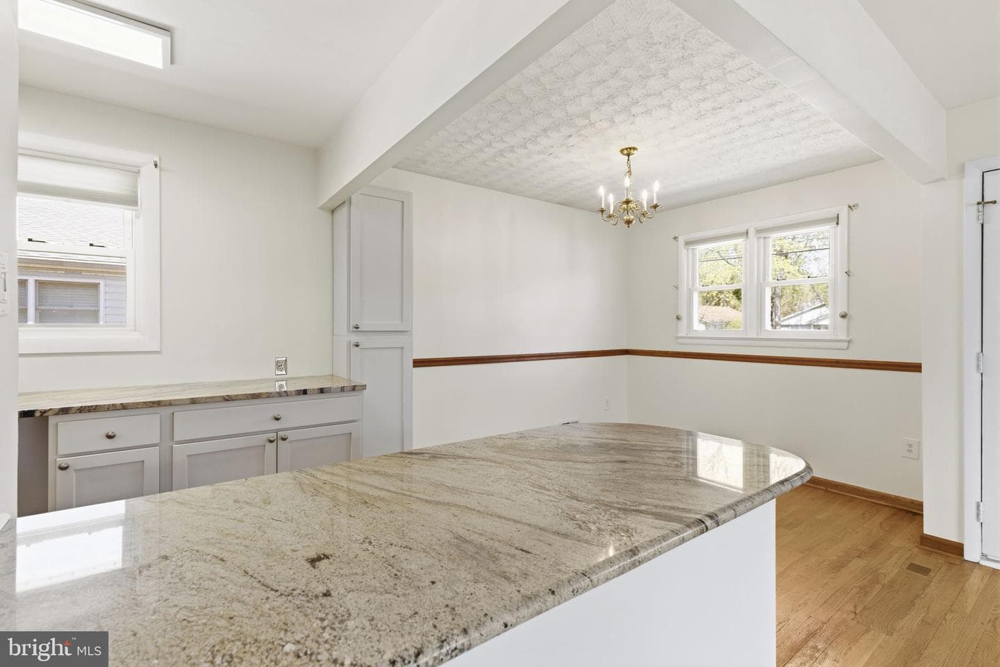 9827 Robinson Boulevard photo 5