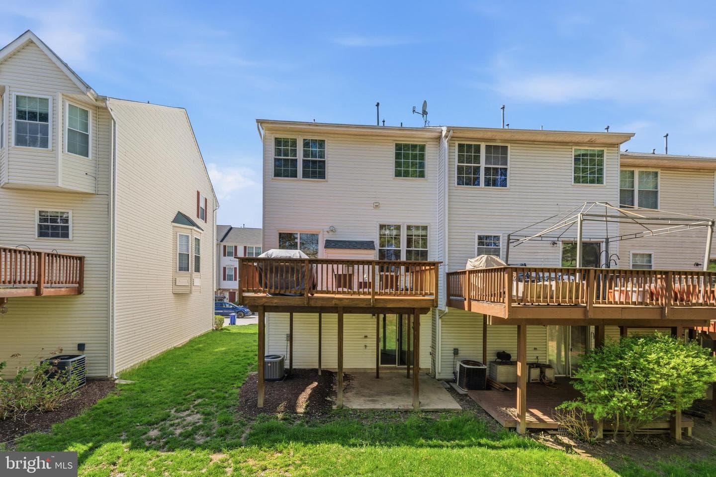 4940 Lee Farm Court #94 photo 38
