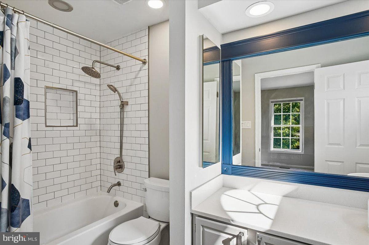 9329 Kendal Circle photo 14