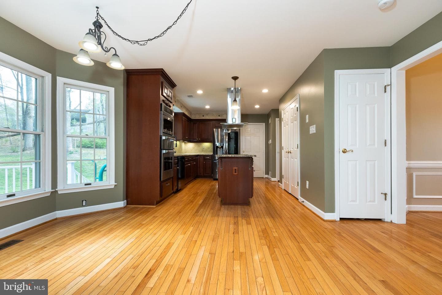 13576 Highland Road photo 39