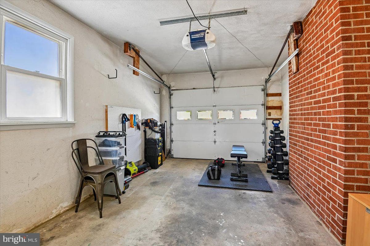 10121 Colonial Drive photo 26