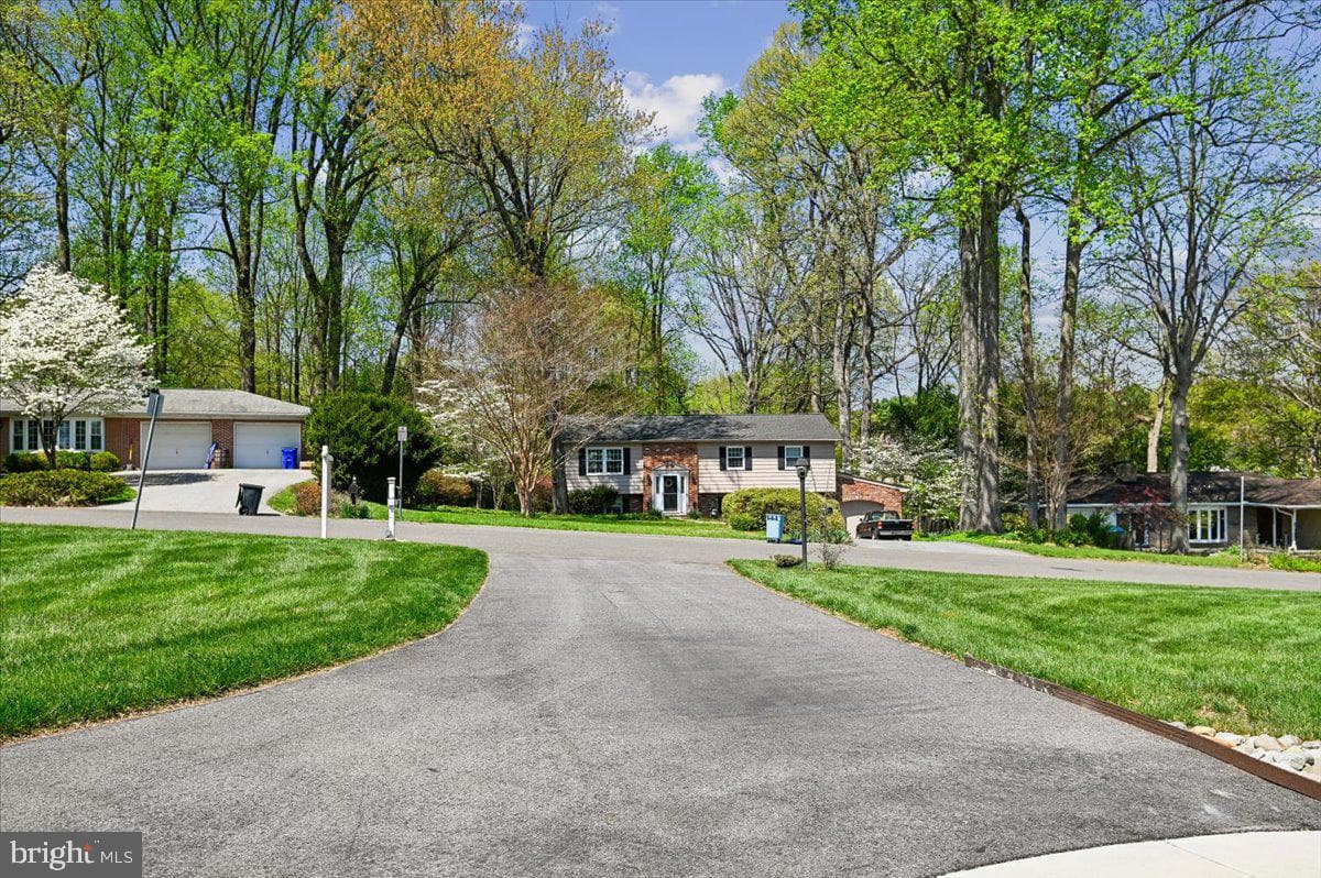 10121 Colonial Drive photo 34