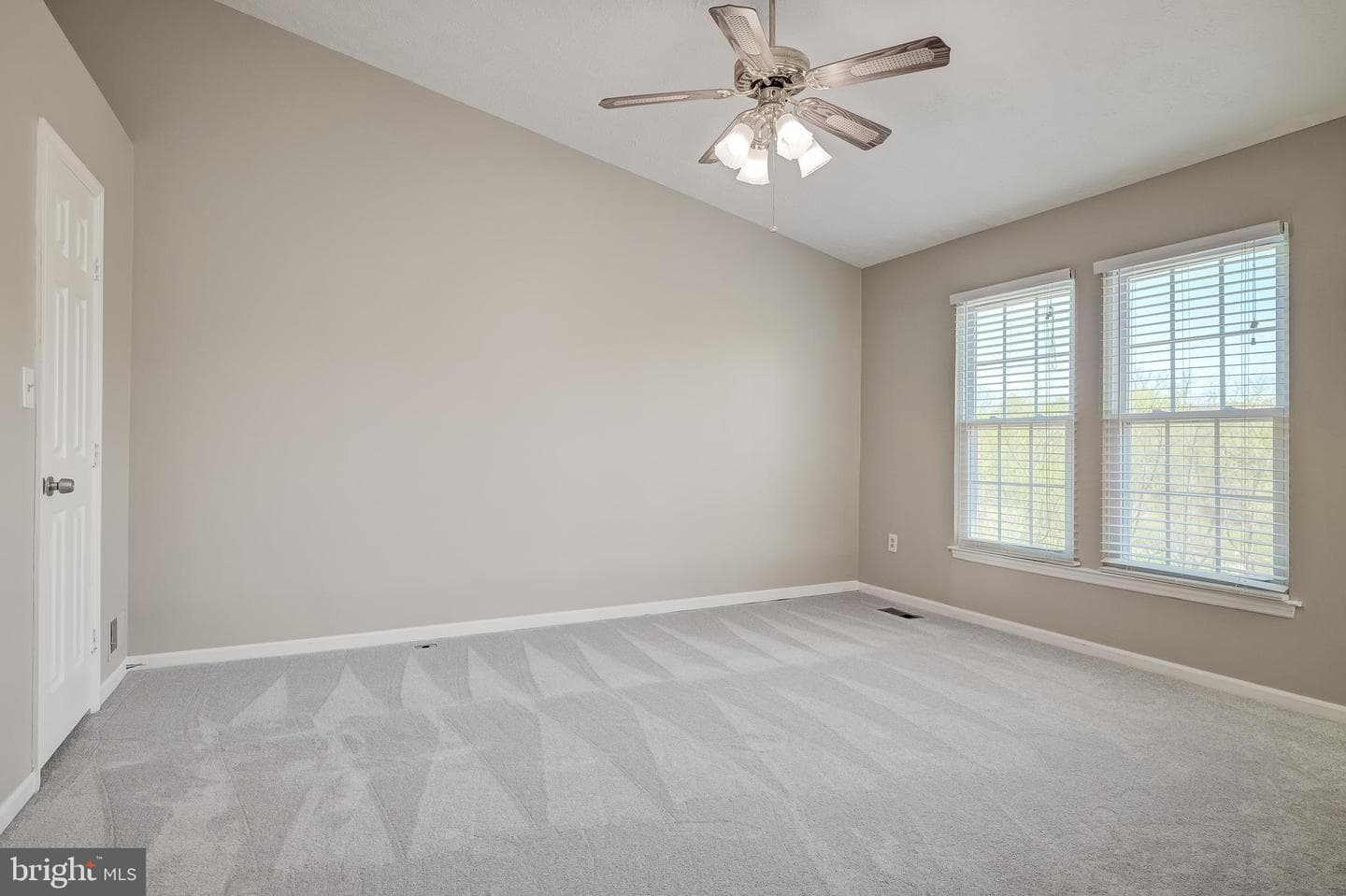 4527 Kingscup Court photo 18