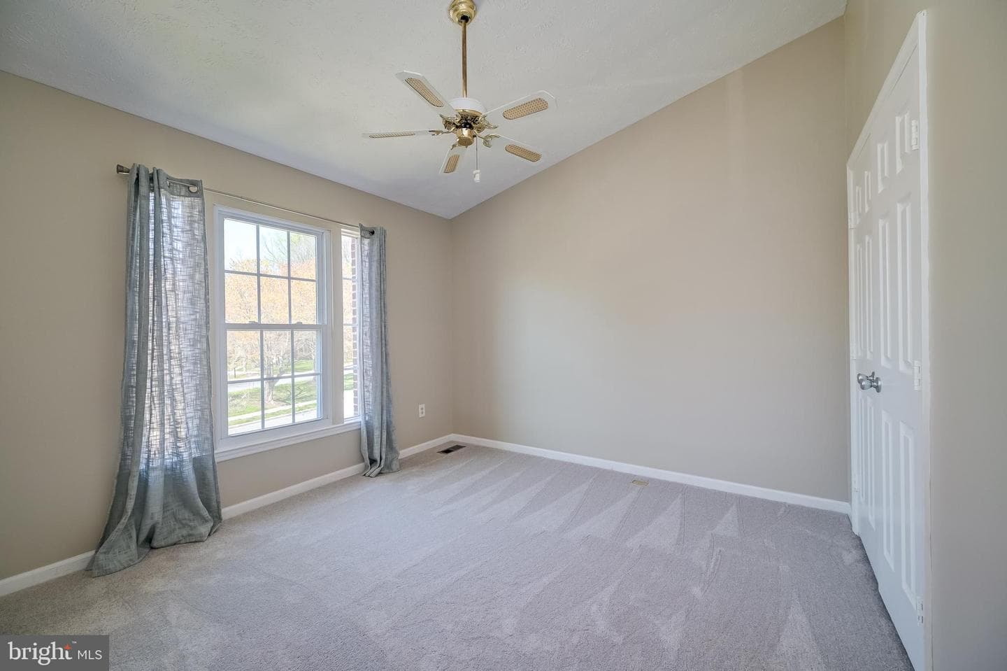 4527 Kingscup Court photo 24