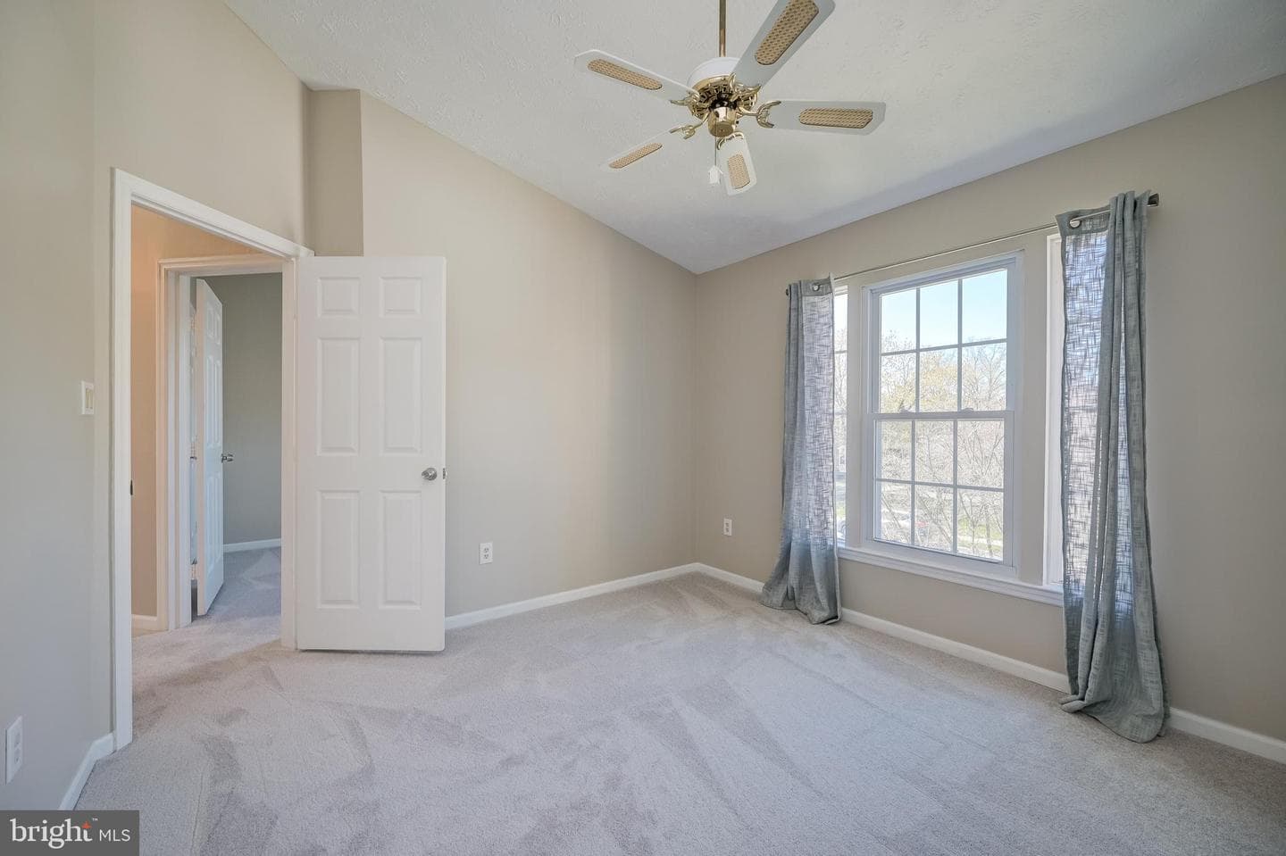 4527 Kingscup Court photo 25