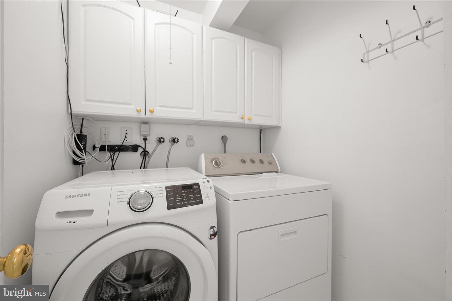 10428 Schoolmaster Place photo 31