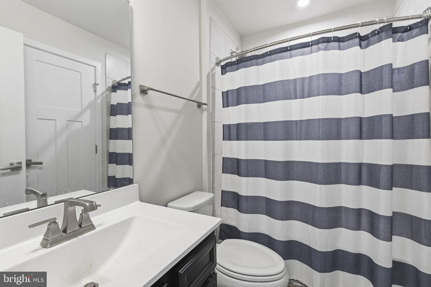 7046 Pramila Place photo 20