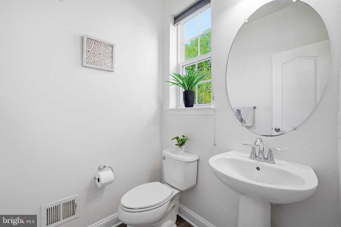 8701 Wellford Drive photo 27