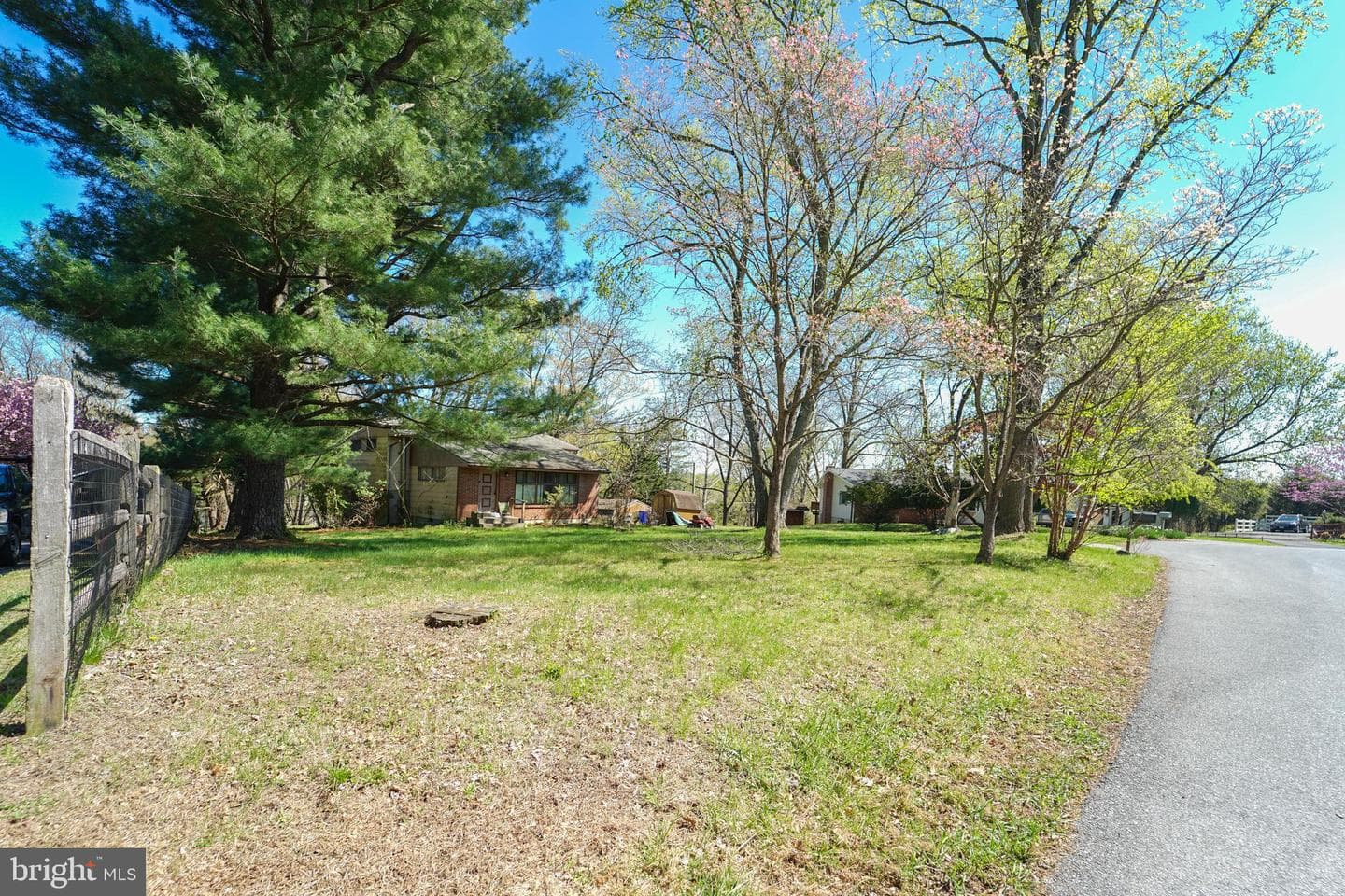 3433 Rollingview Court photo 5