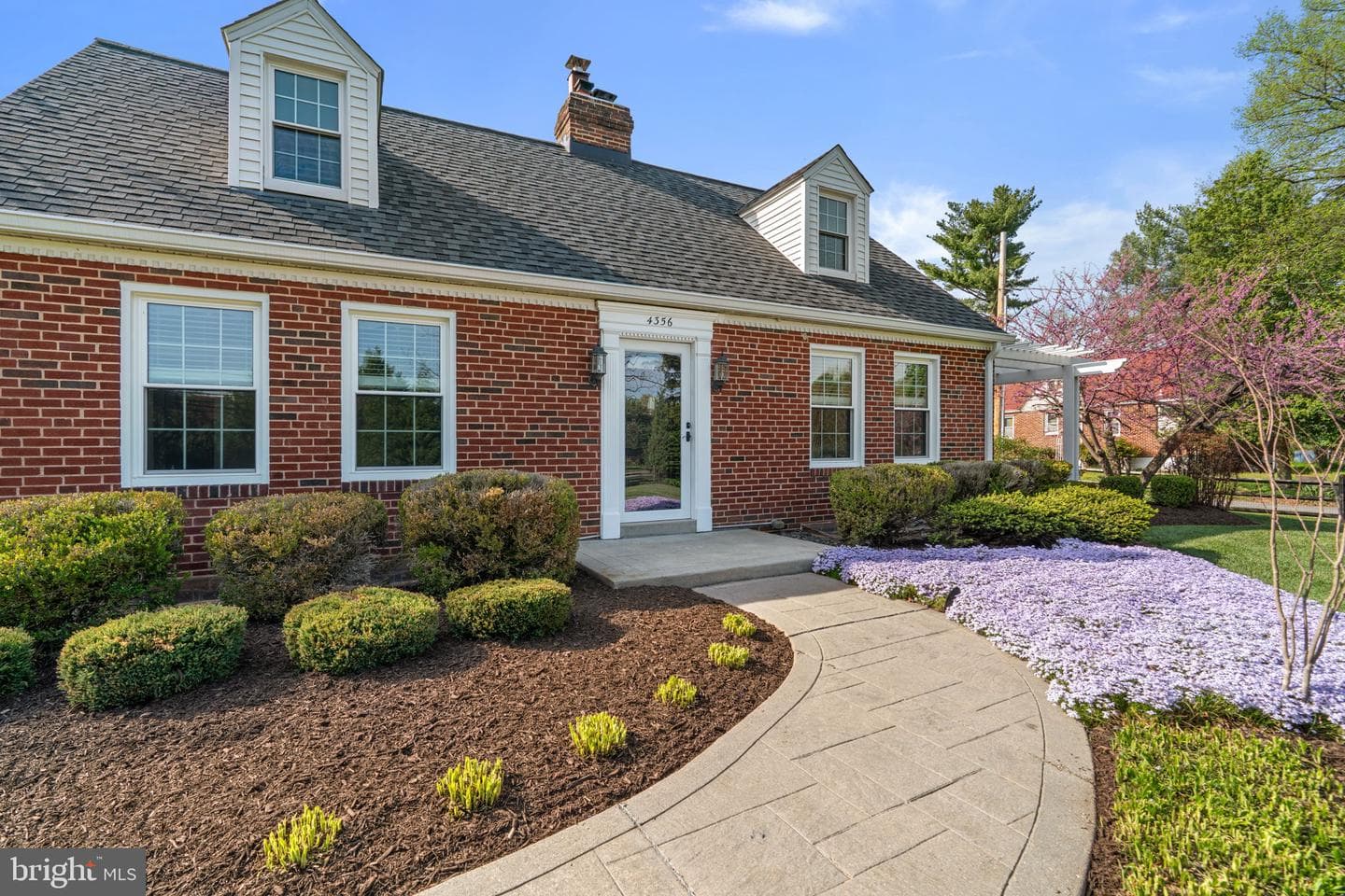 4356 Columbia Road photo 2