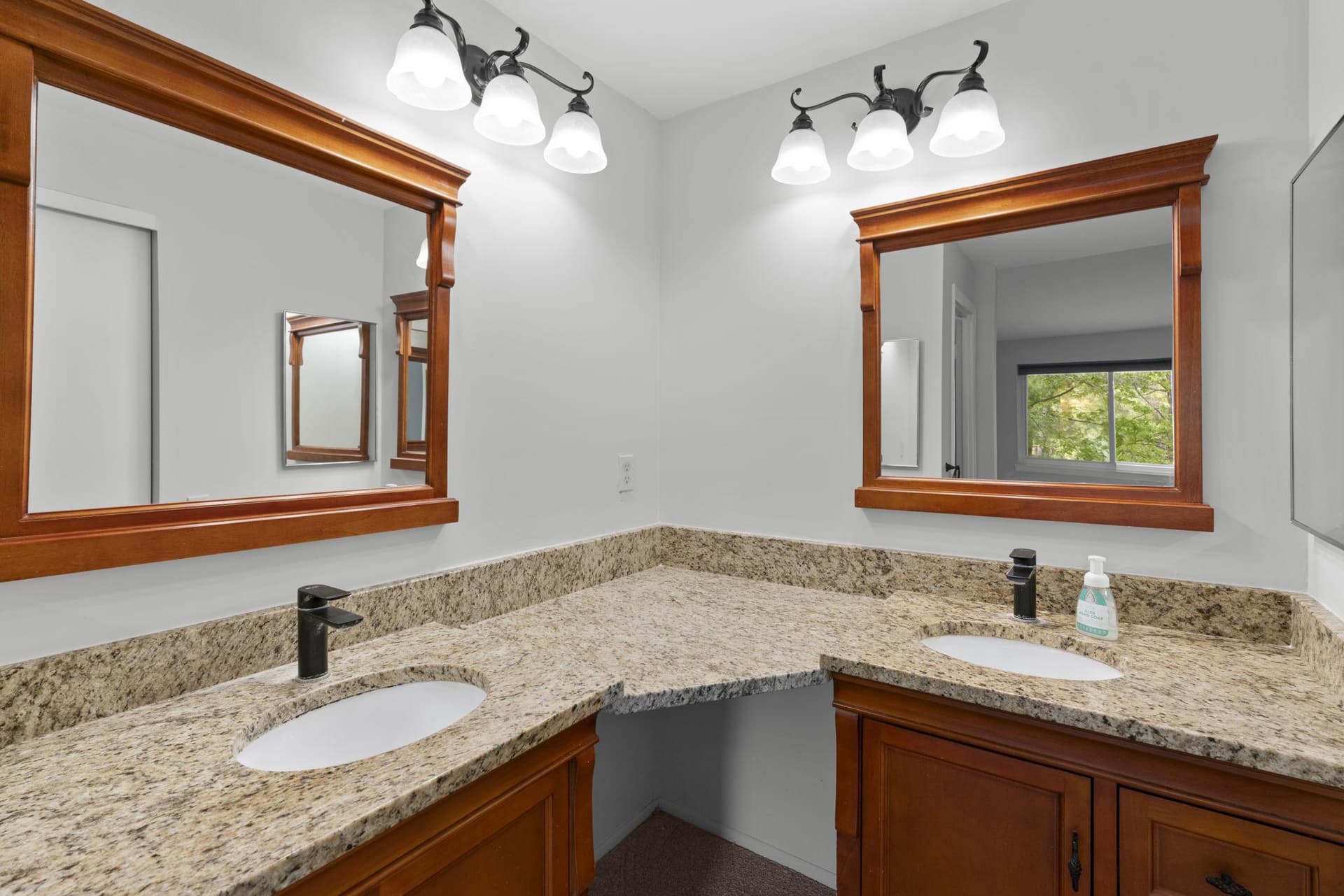 8902 Skyrock Court photo 29