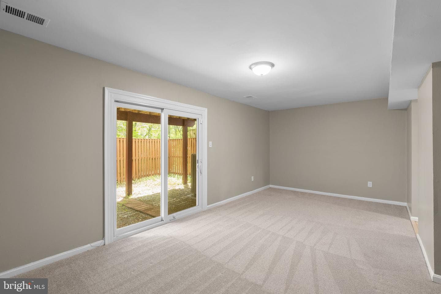 10314 College Square photo 36