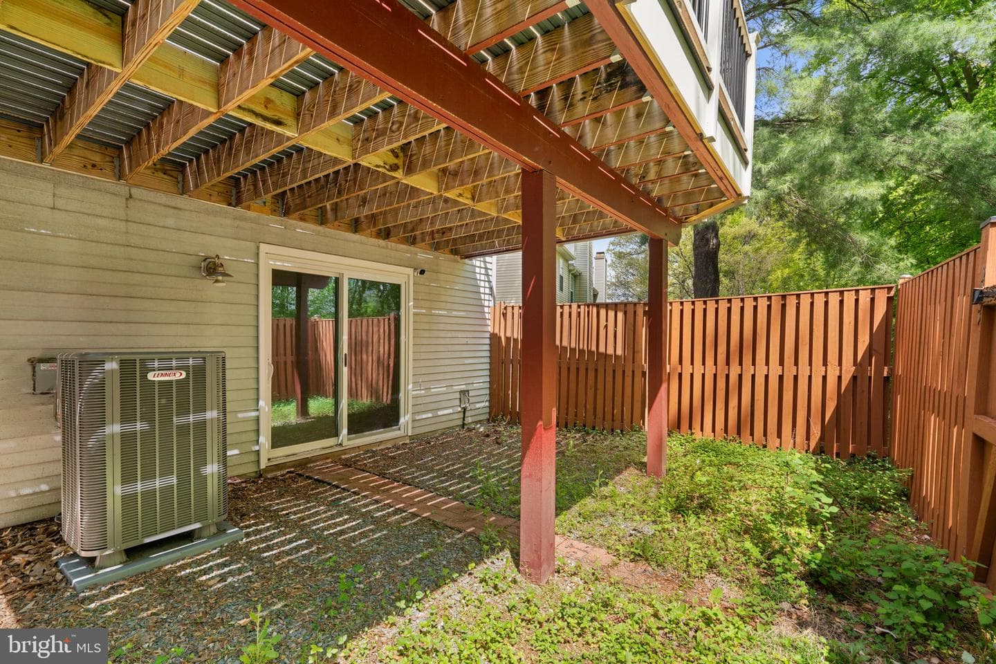 10314 College Square photo 40