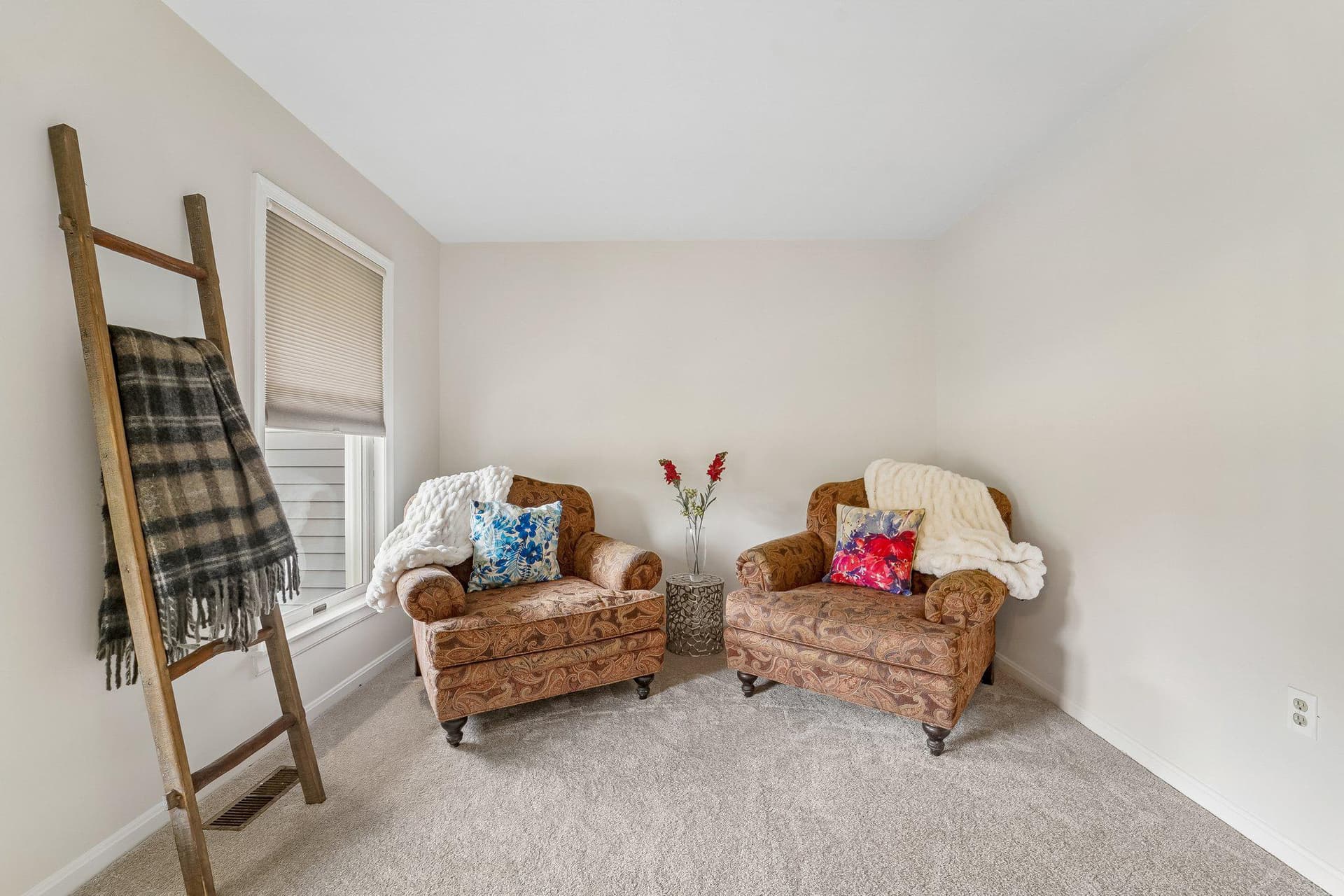 6652 Prestwick Drive photo 11